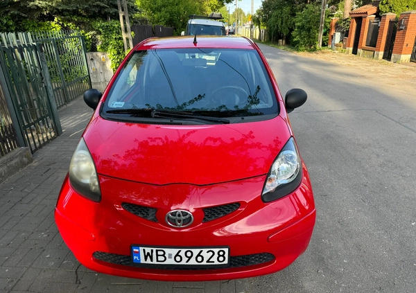 Toyota Aygo cena 9900 przebieg: 139000, rok produkcji 2006 z Warszawa małe 301